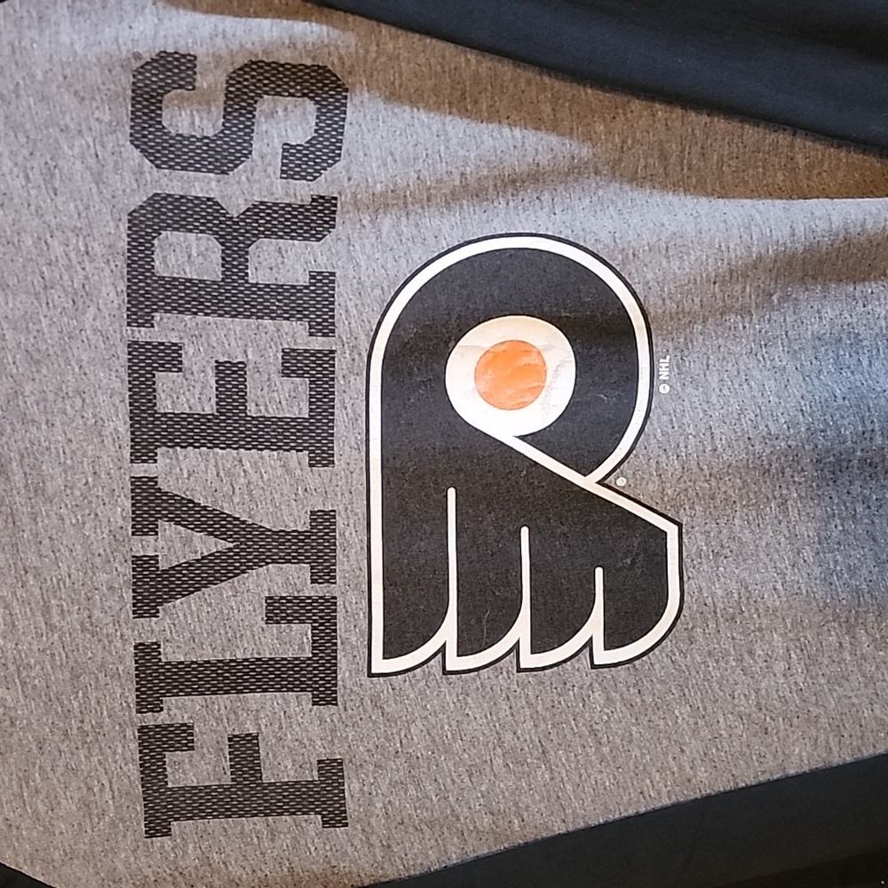 Philadelphia Flyers long sleeve